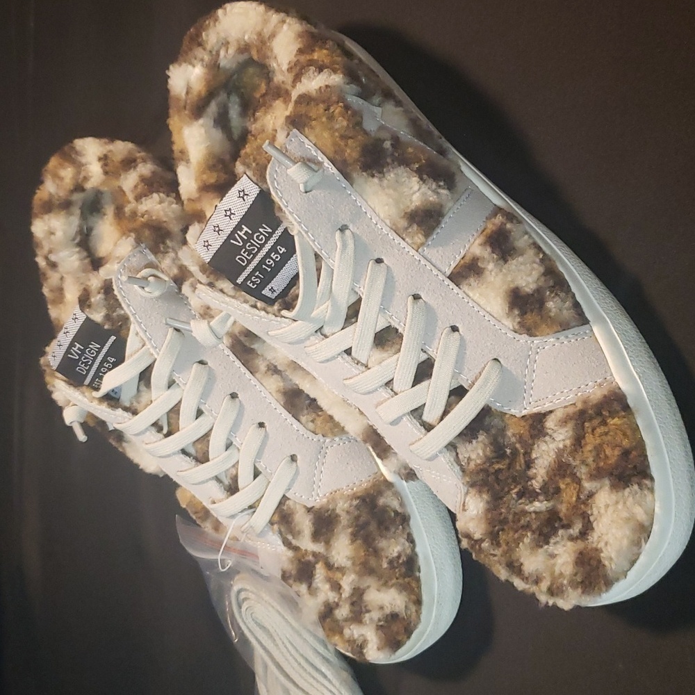 Vintage Havana faux fur sneakers/slippers, leopard mix, size 7.5